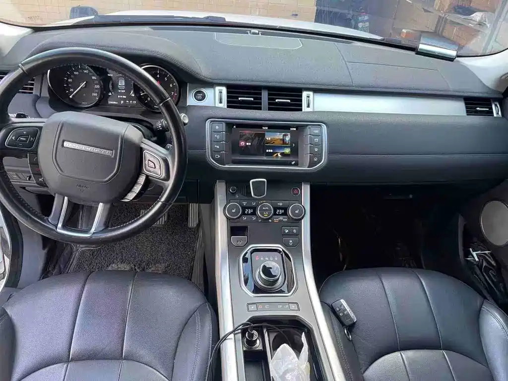 Land Rover Evoque — миниатюра 5