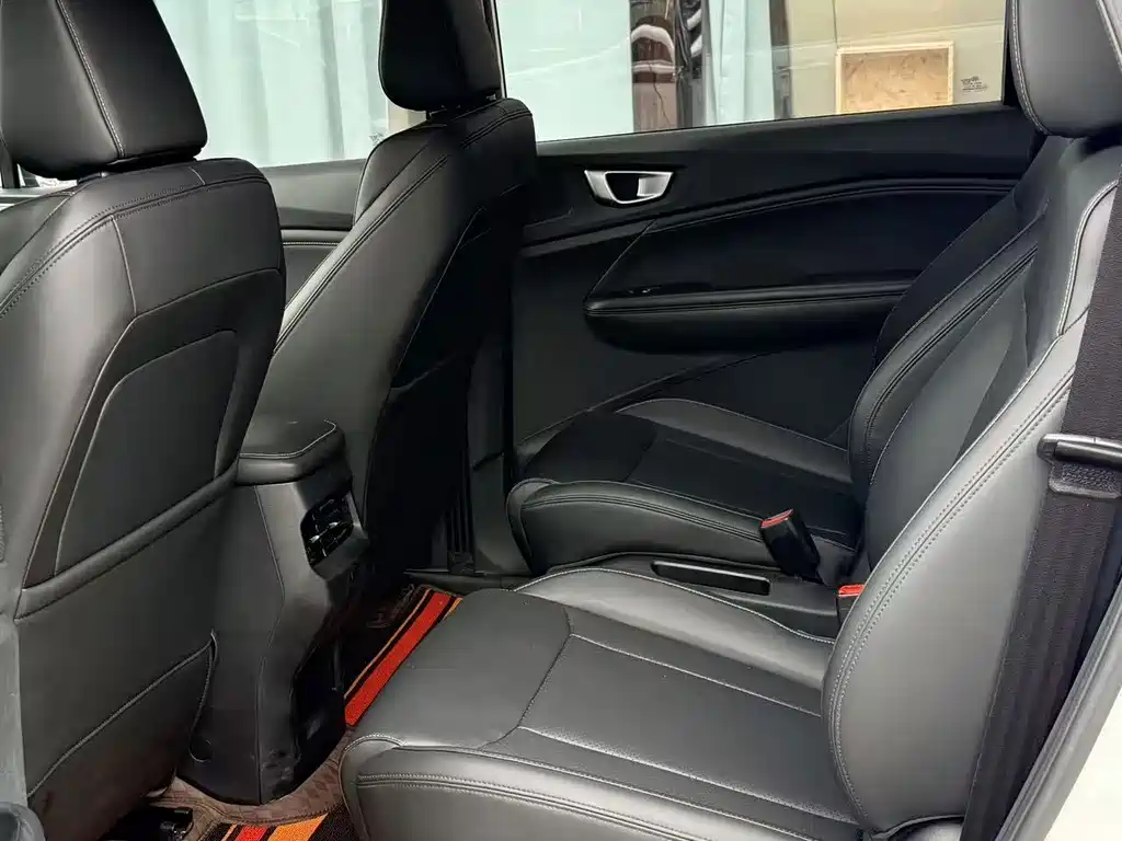 Wuling Jiachen — миниатюра 9