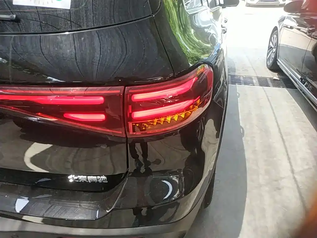Mercedes-Benz EQB 2025 EQB 260