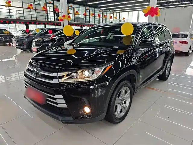 TOYOTA HIGHLANDER 2020