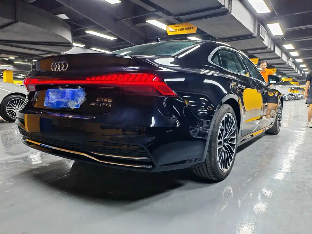 Audi A7L 2024 45TFSI S-line