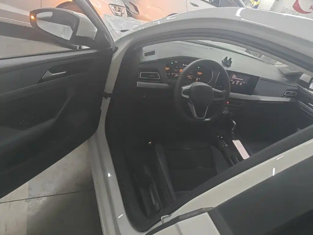 Volkswagen Lavida — миниатюра 16