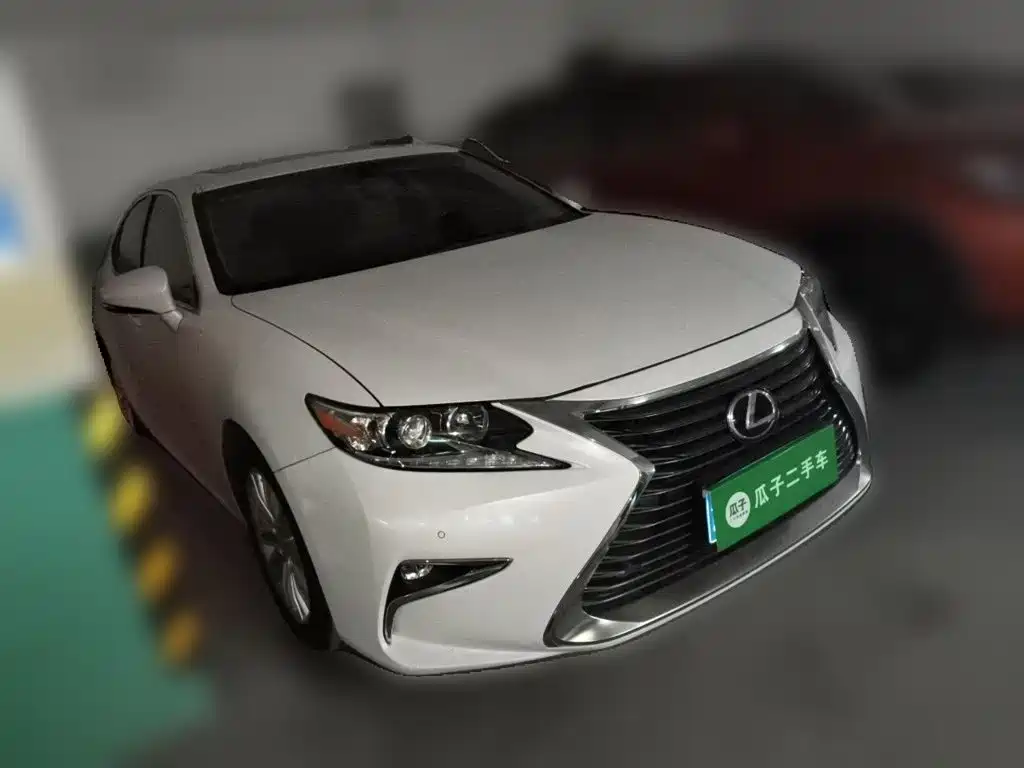 Lexus ES — миниатюра 3