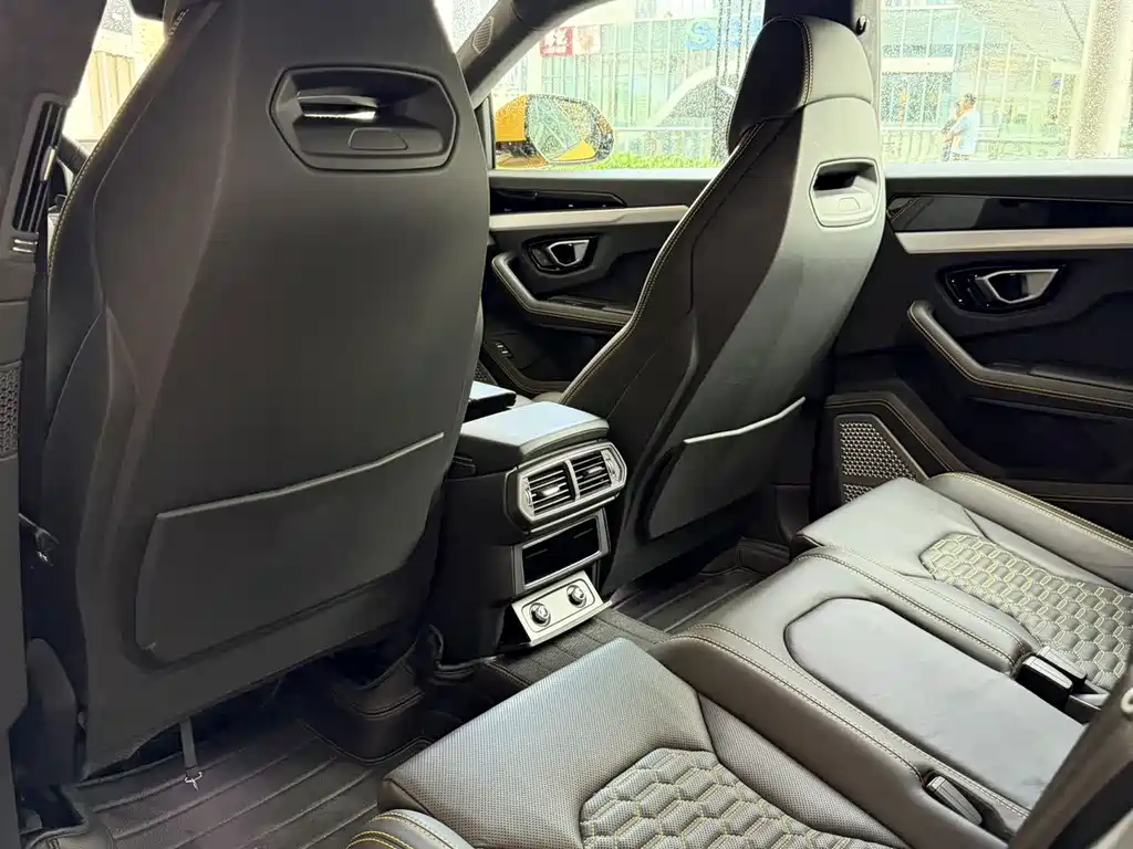 Lamborghini Urus 2021 4.0T V8
