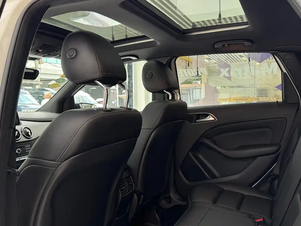 Mercedes-Benz B-Class B 2015 B 200 Luxury