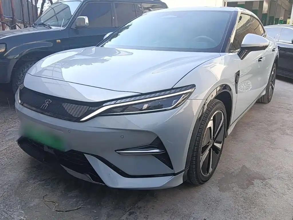 BYD L EV — миниатюра 2