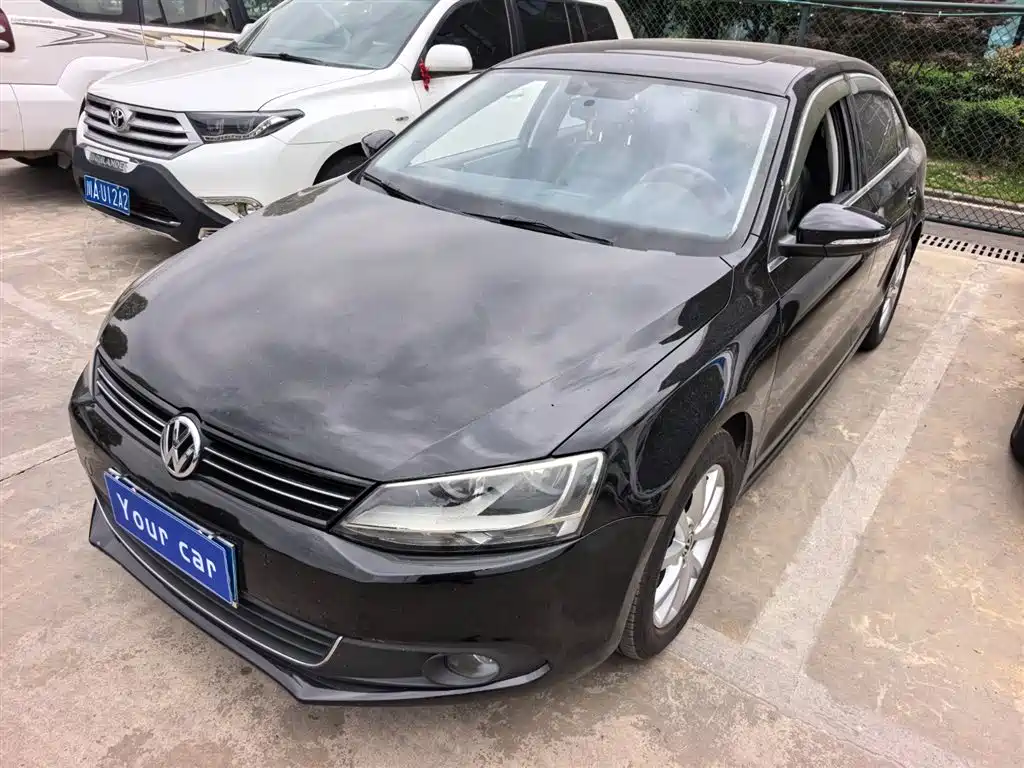 Volkswagen Sagitar 2013