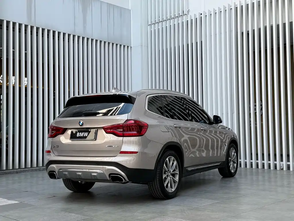 BMW X3 — миниатюра 12