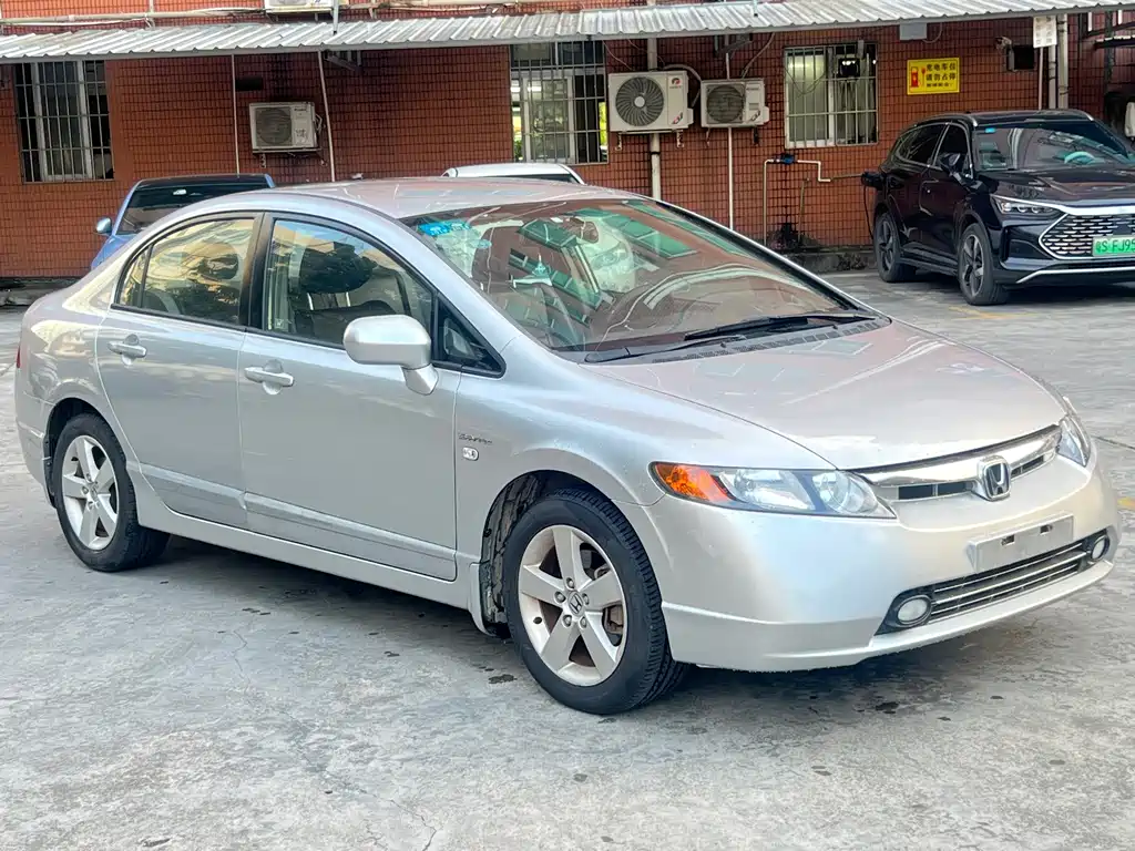 Honda Civic — миниатюра 3