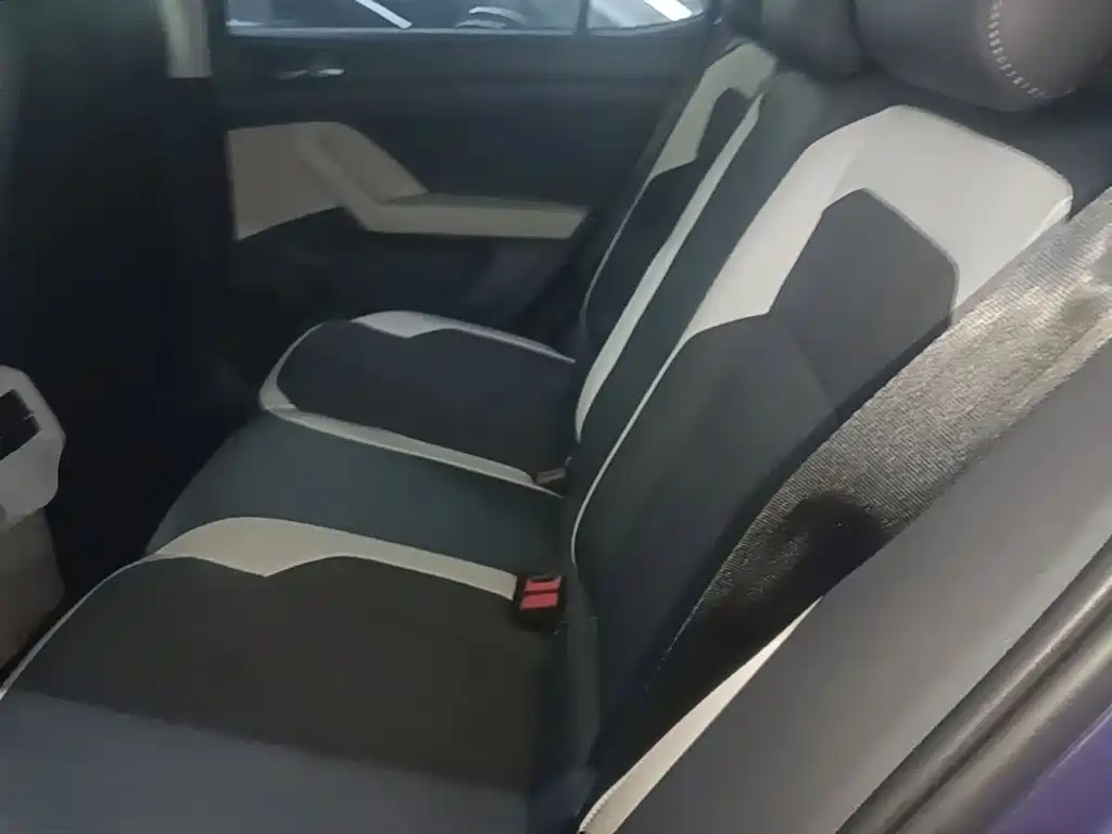 Volkswagen T-Cross — миниатюра 17