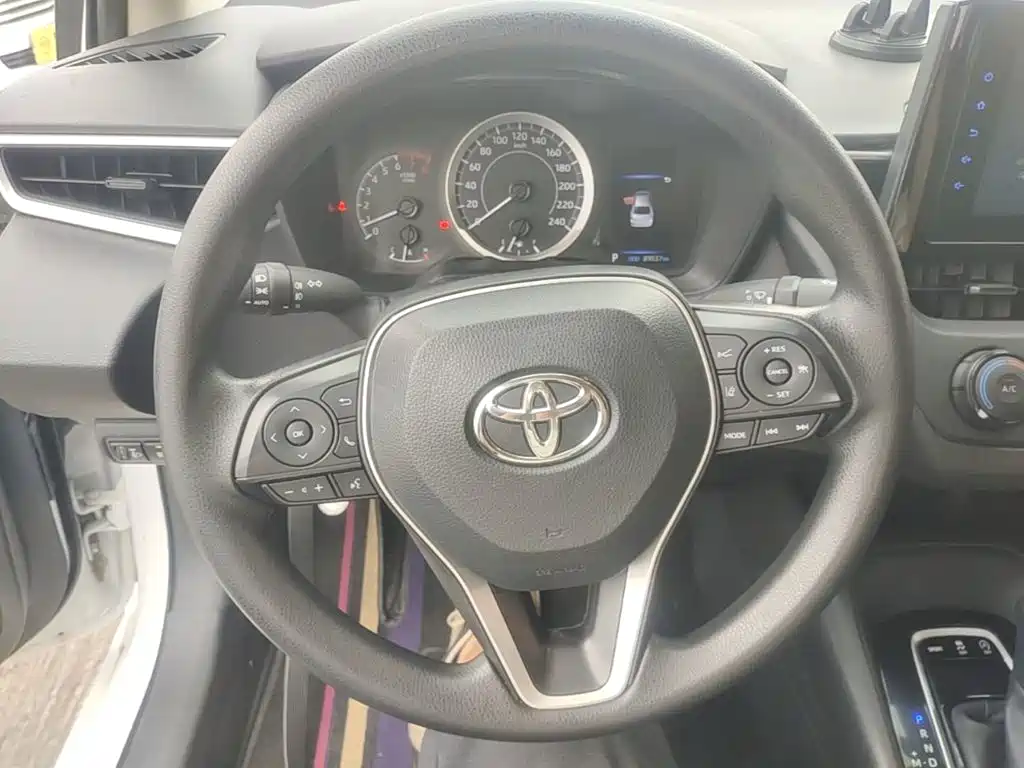 Toyota Corolla — миниатюра 11