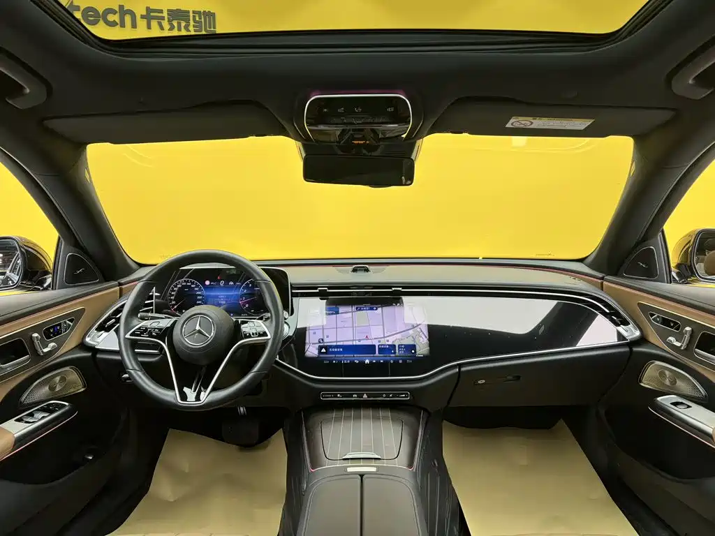 Mercedes-Benz E-Class — миниатюра 39