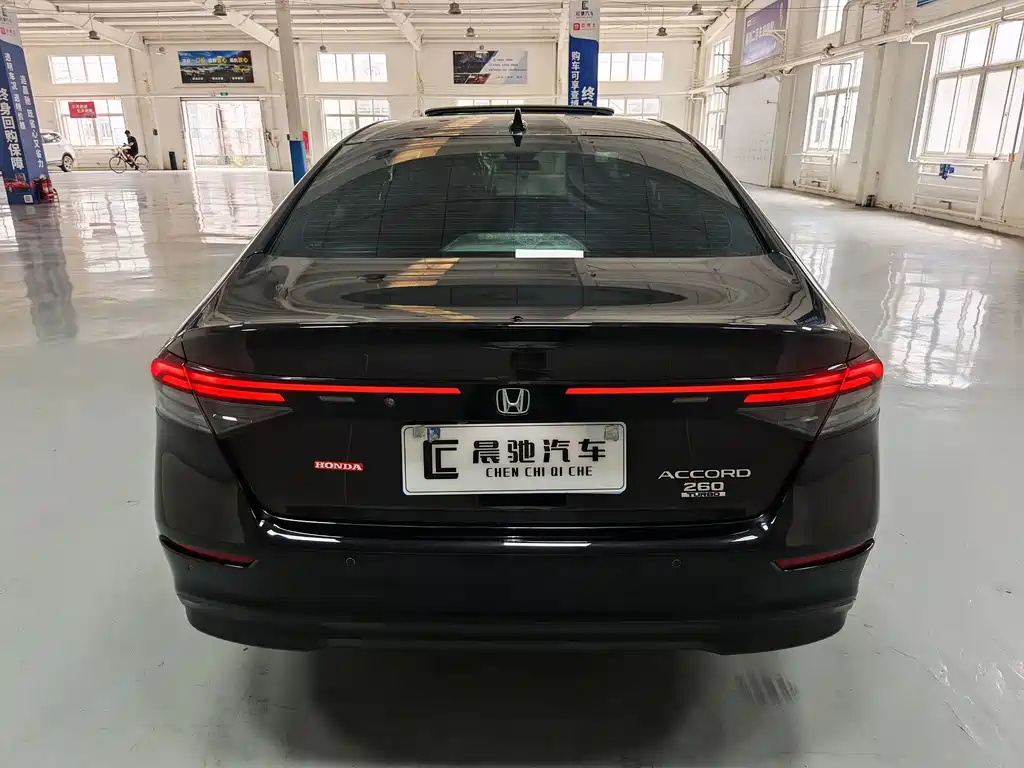 Honda Accord — миниатюра 5