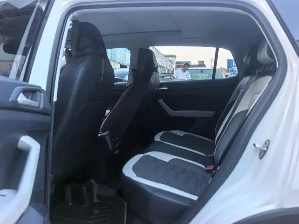 Volkswagen Tharu — миниатюра 5