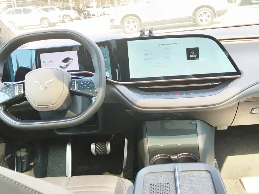 Hongqi Hongqi EH7 — миниатюра 12