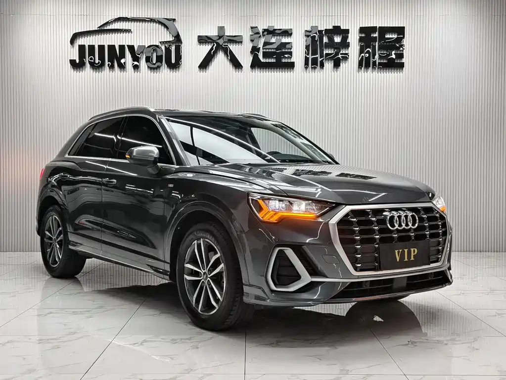 Audi Q3 2022 35 TFSI