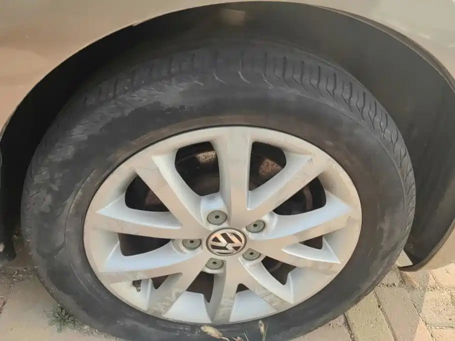 Volkswagen Sagitar — миниатюра 6