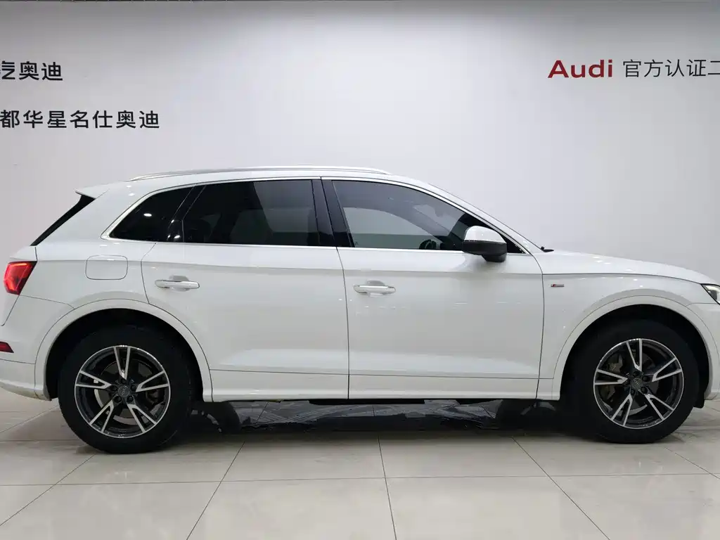 Audi Q5L — миниатюра 3