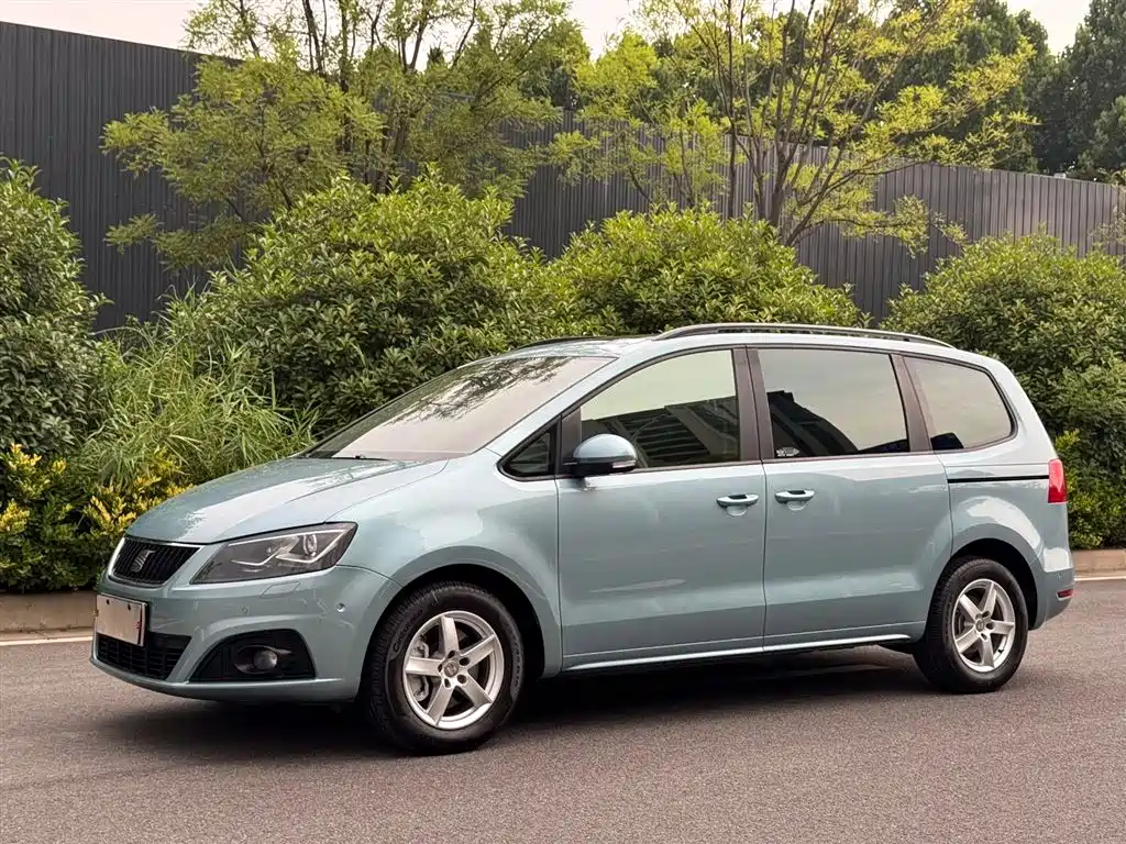 Автомобиль #658628 2013 2.0TSI V
