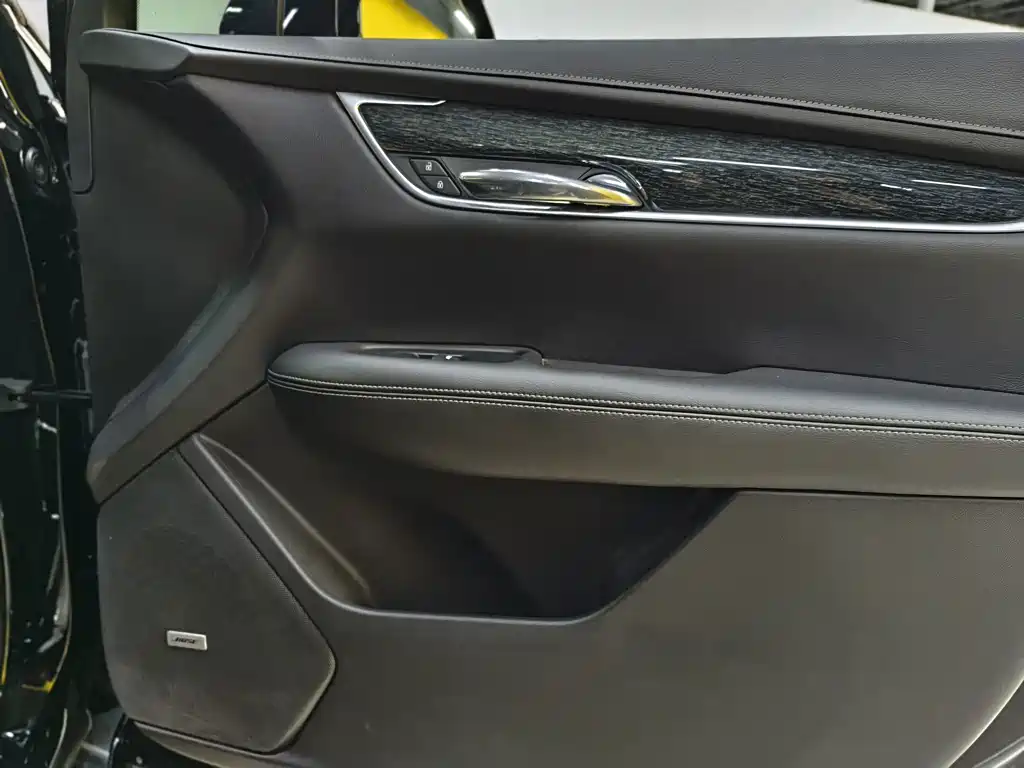 Cadillac XT5 — миниатюра 9