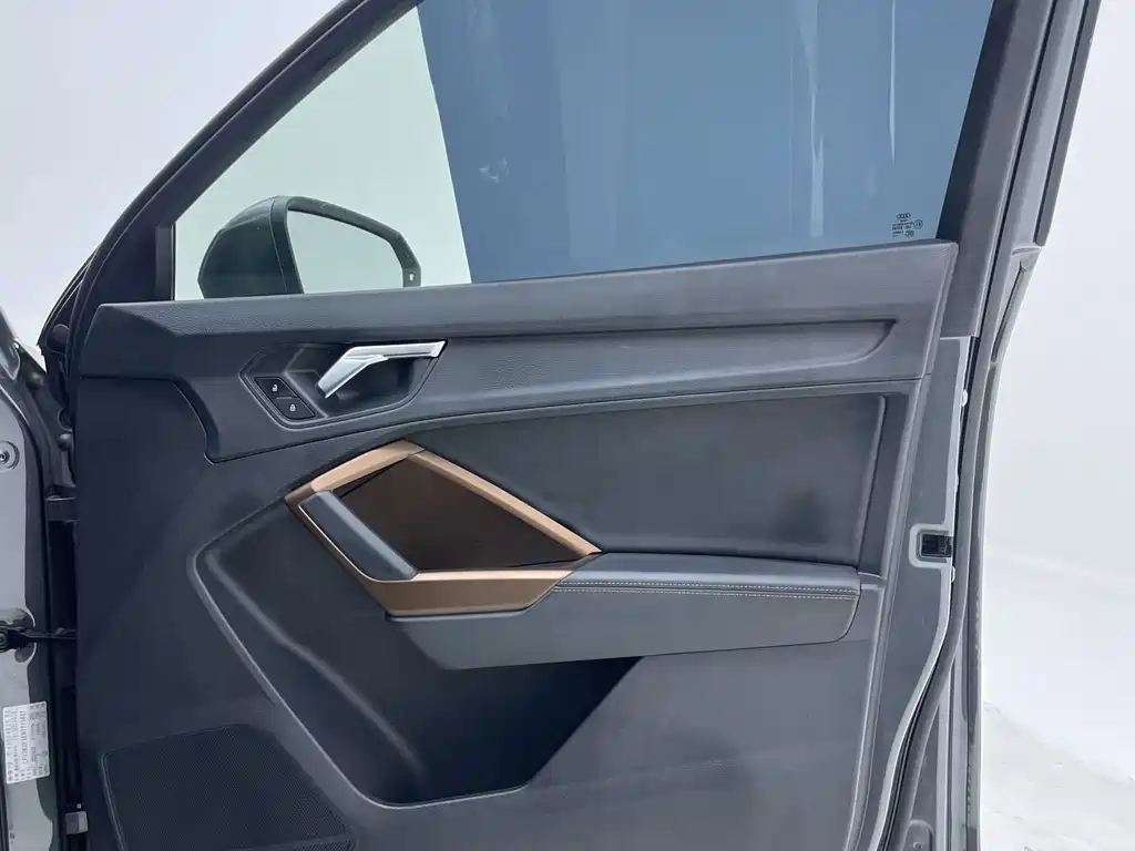 Audi Q3 — миниатюра 26