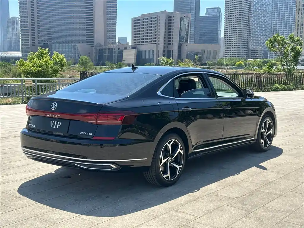 Volkswagen Passat 2024 330TSI Elite