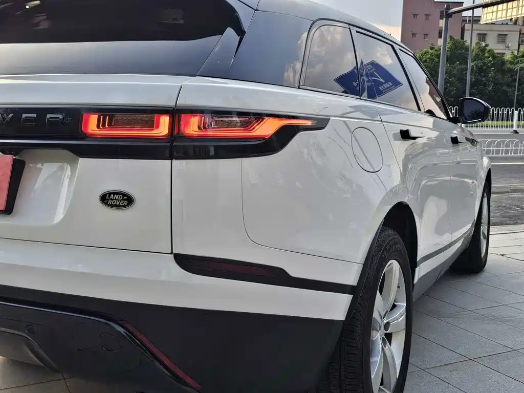 Land Rover Velar — миниатюра 8