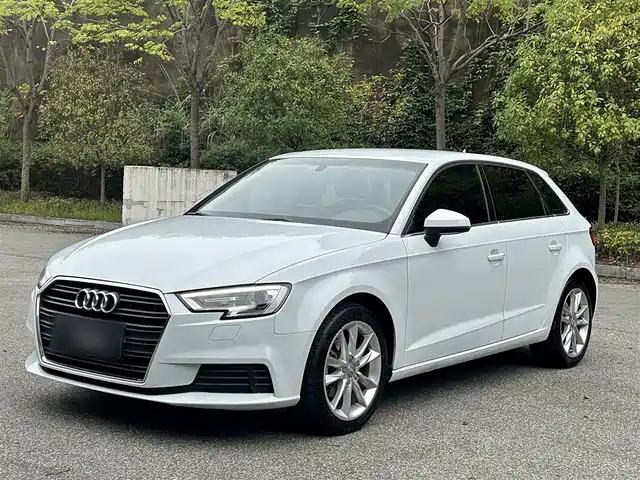 AUDI  A3 2017
