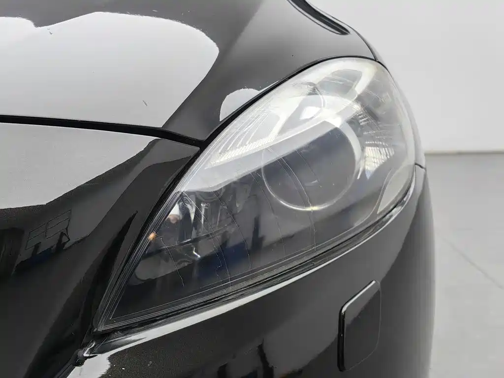 Volvo V40 — миниатюра 7