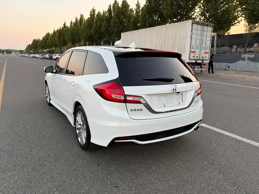 Honda Jade — миниатюра 5