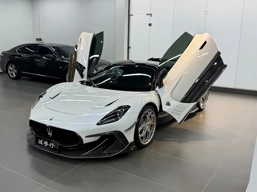 Maserati MC20 — миниатюра 3