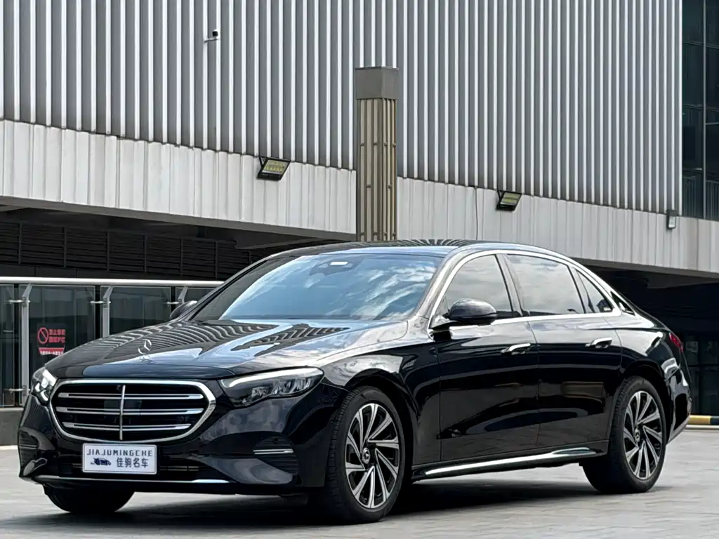 Mercedes-Benz E-Class 2025