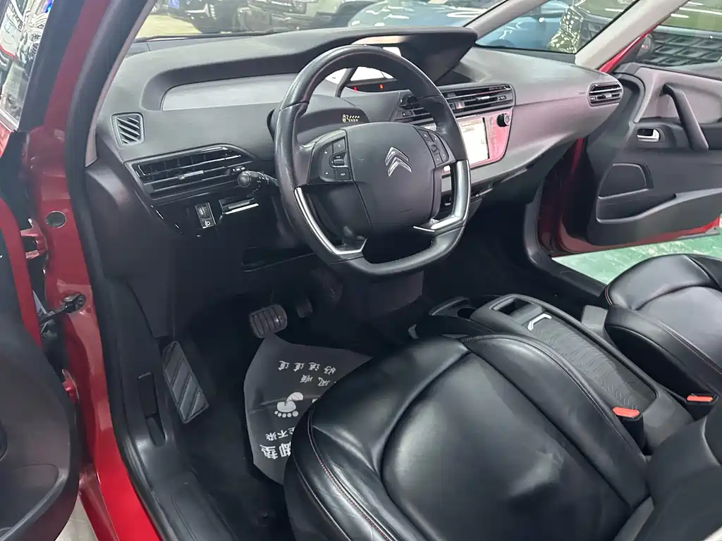 Citroen C4 Picasso — миниатюра 8