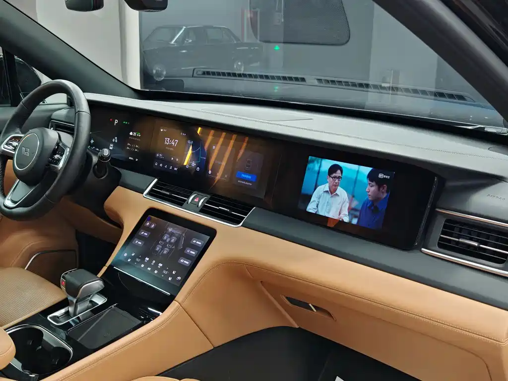 Li Auto Li ONE — миниатюра 17