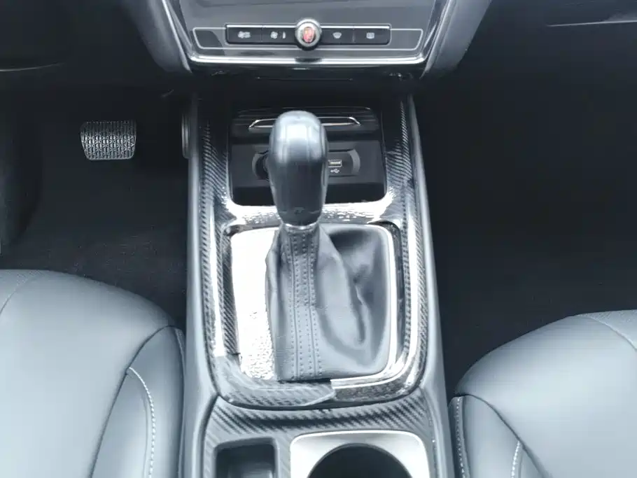 Roewe i5 — миниатюра 16
