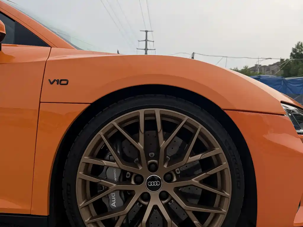 Audi R8 — миниатюра 6