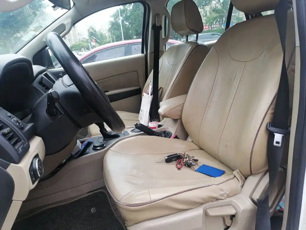 Ford Everest — миниатюра 8