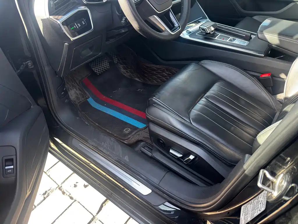 Audi A6L — миниатюра 9