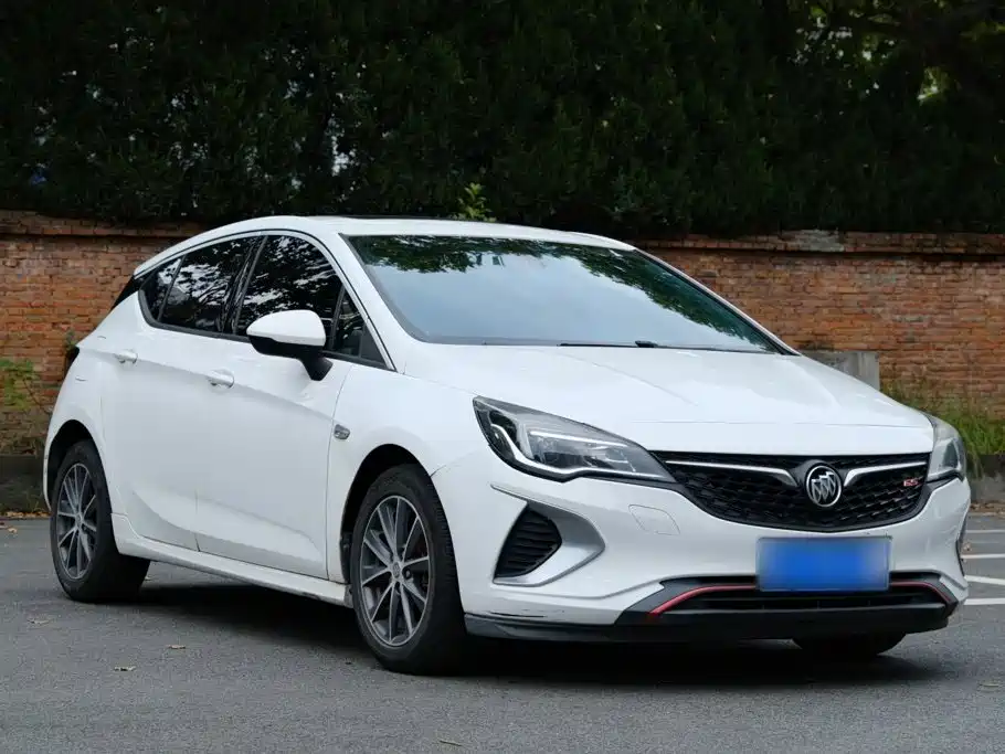 Buick Verano — миниатюра 23