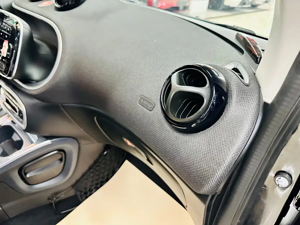 smart Smart Fortwo — миниатюра 21