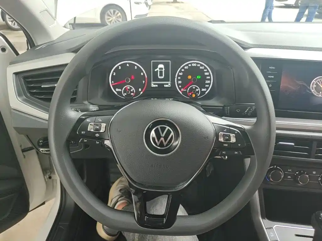Volkswagen Polo — миниатюра 11