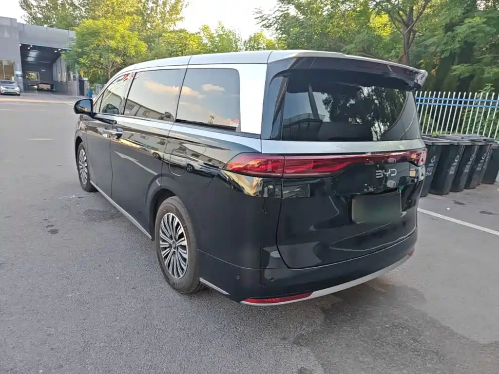 BYD Xia — миниатюра 5