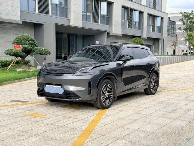 2024 Lynk & Co 08