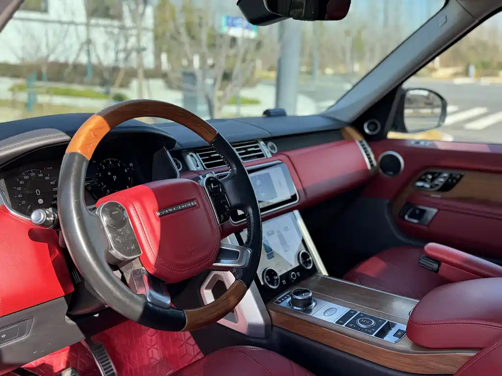 LAND ROVER RANGE ROVER