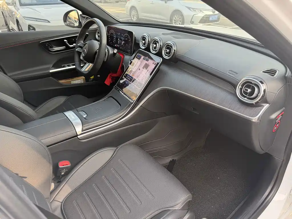 Mercedes-Benz C-Class — миниатюра 17
