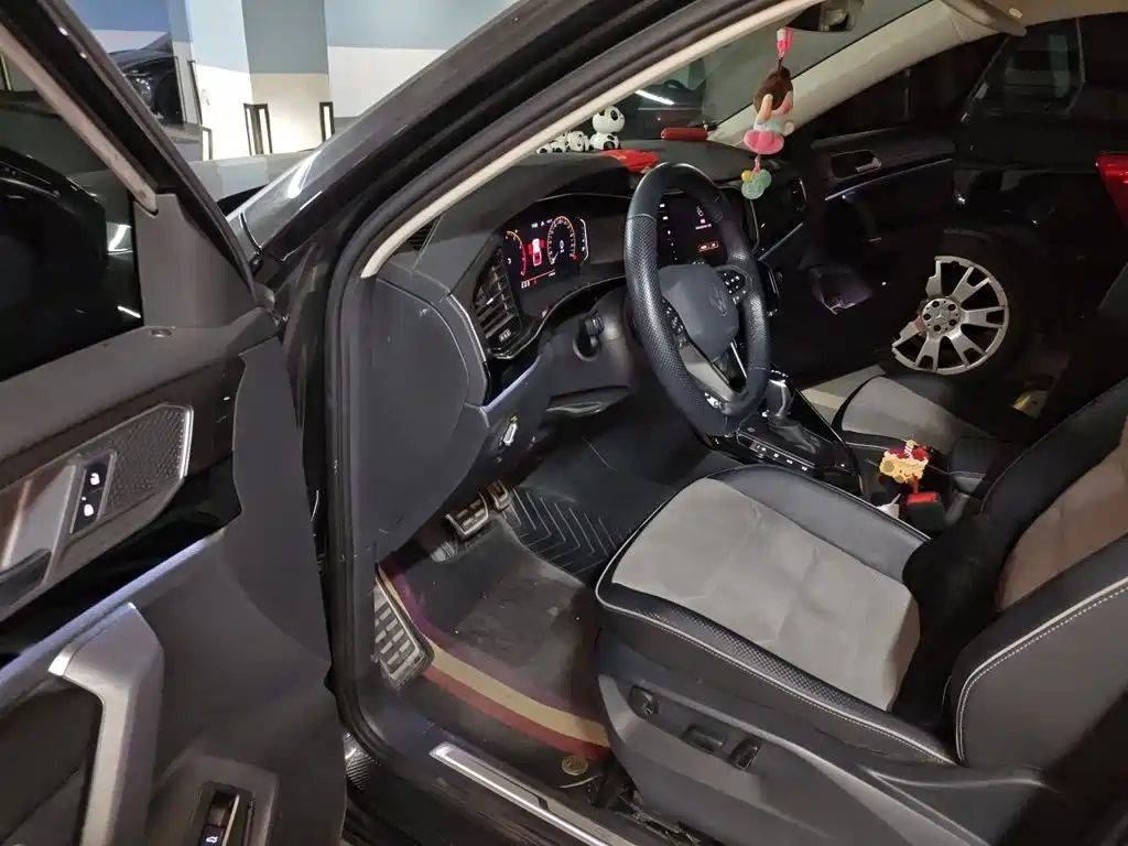 Volkswagen X — миниатюра 12