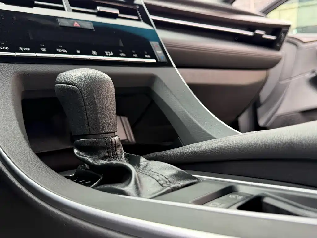 Toyota Avalon — миниатюра 7