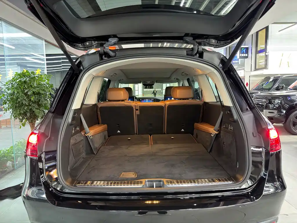 Mercedes-Benz GLS — миниатюра 16