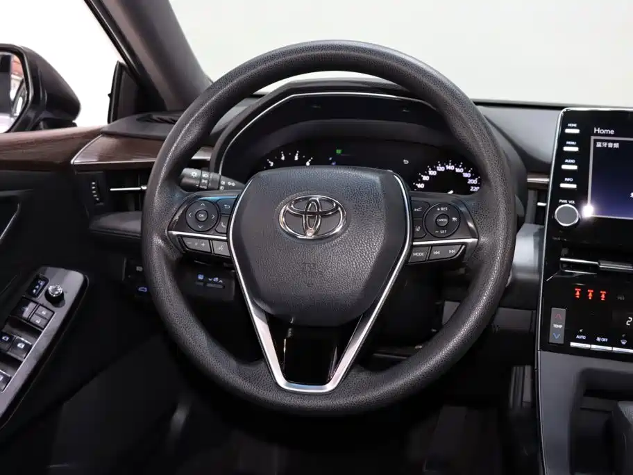 Toyota Avalon — миниатюра 13