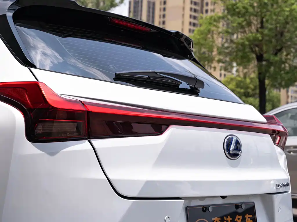 Lexus UX 2020 260h F SPORT